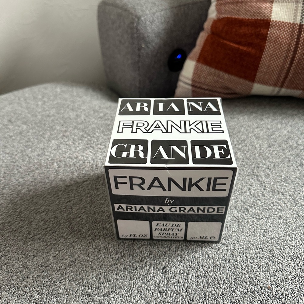 Ariana Grande Frankie Eau de Parfum - Discontinued